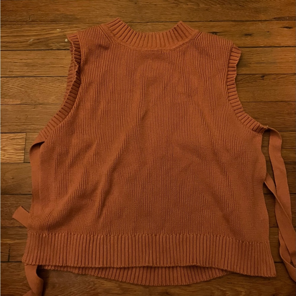 all:row pink sweater vest size medium!